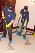 Почистващи услуги за домове и бизнес имоти в България, ТОП цени за почистване и машинно пране на текстилни повърхности в България. България PRO Cleaners се рекламира чрез procleanersbg.com.